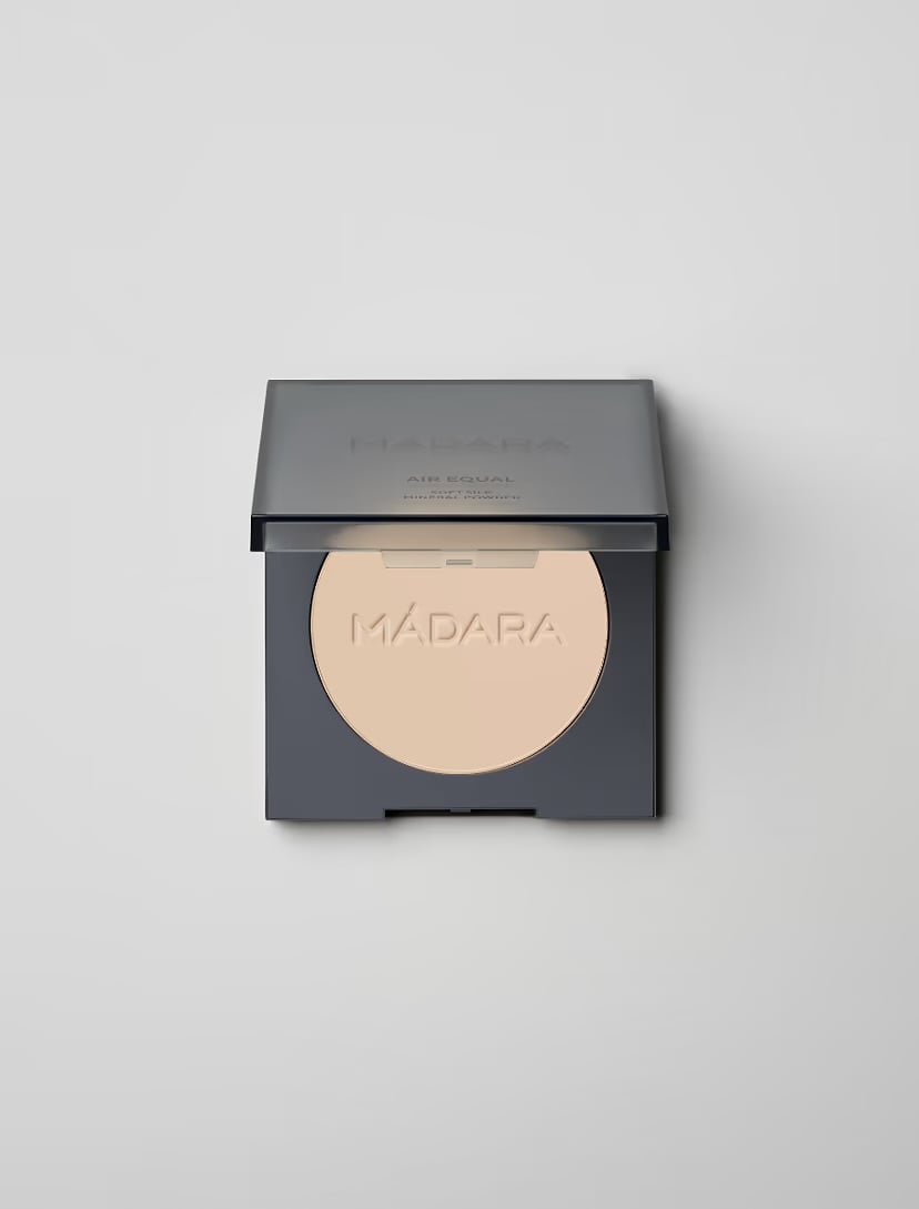 MADARA Organic Skincare AIR EQUAL Soft Silk Mineral Powder, #1 FAIR