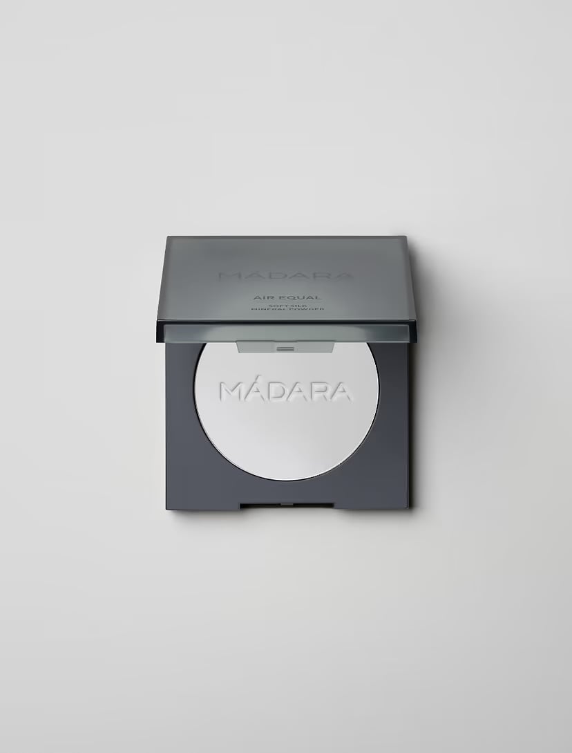 MADARA Organic Skincare AIR EQUAL Soft Silk Mineral Powder, #0 TRANSLUCENT